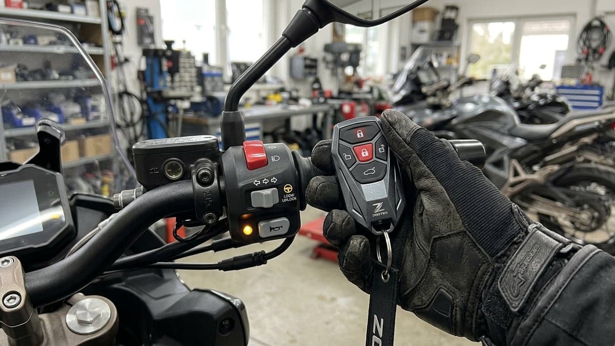 Cómo bloquear la dirección Keyless en Voge y maniobrar a baja velocidad sin caídas