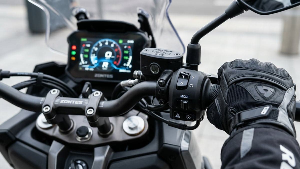 Cómo cambiar de modos T y S en marcha con acelerador electrónico ETC en Voge 525DSX